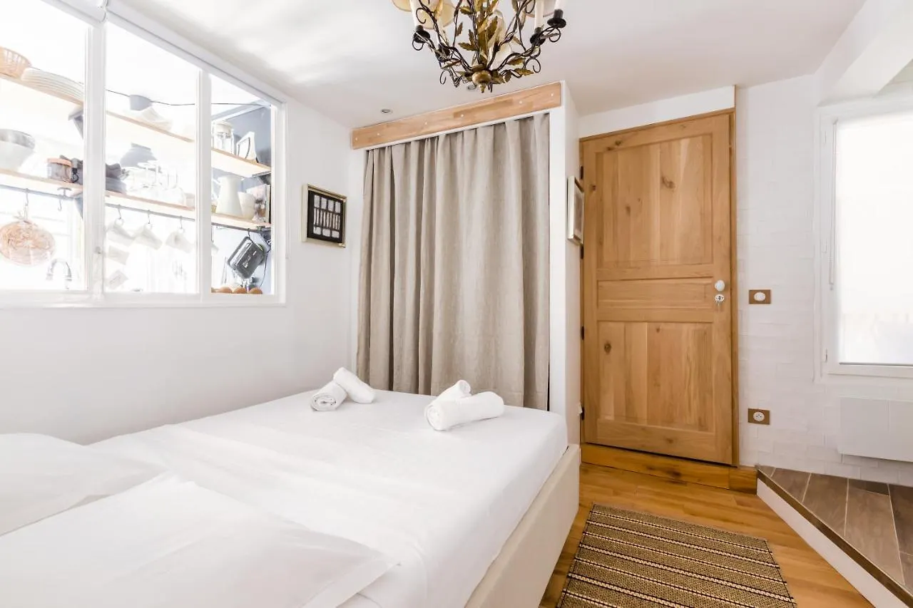 Apartment Veeve - A La Mode Retreat By The Seine *
